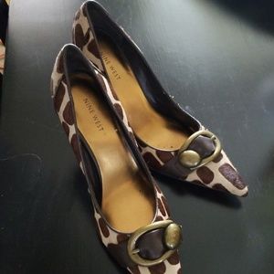 Animal print pumps